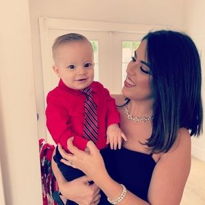 Meet your Posher, Alyson